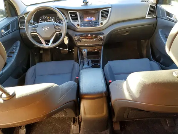 KM8J33A46HU519200 2017 HYUNDAI TUCSON - Image 8