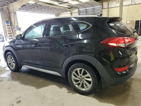 KM8J33A46HU520413 2017 HYUNDAI TUCSON - Image 2