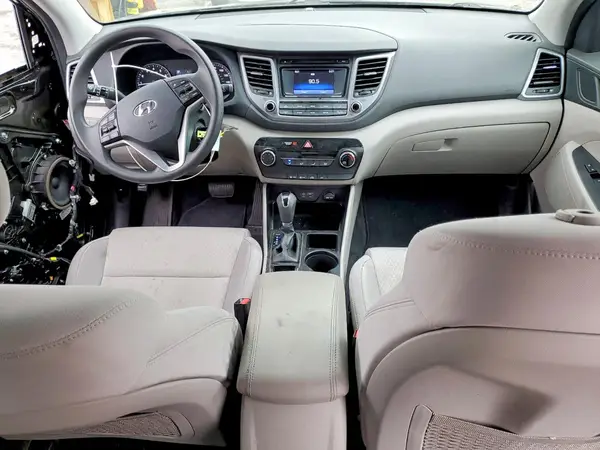 KM8J33A46HU538121 2017 HYUNDAI TUCSON - Image 8