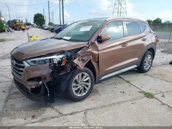 KM8J33A46HU542010 2017 HYUNDAI TUCSON - Image 2
