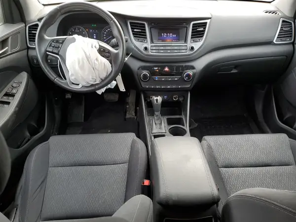 KM8J33A46HU583849 2017 HYUNDAI TUCSON - Image 8