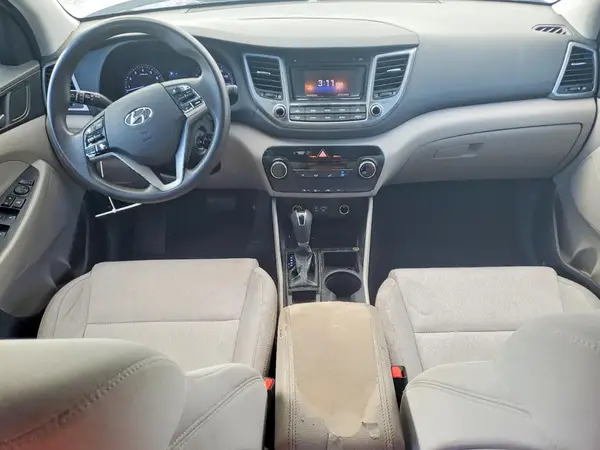 KM8J33A46HU587237 2017 HYUNDAI TUCSON - Image 8