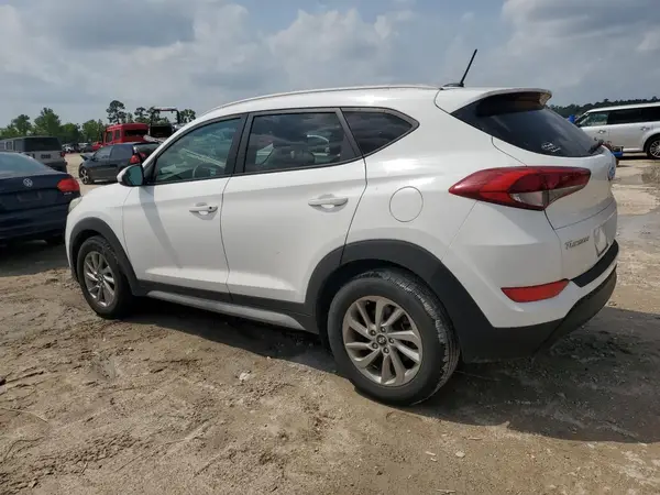 KM8J33A46HU588100 2017 HYUNDAI TUCSON - Image 2