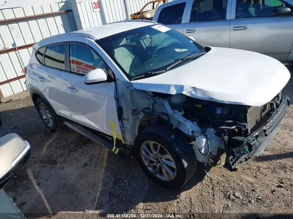 KM8J33A46HU593622 2017 HYUNDAI TUCSON - Image 1