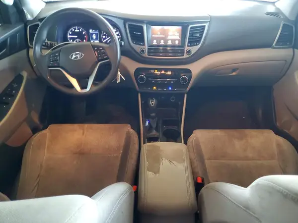 KM8J33A46JU600655 2018 HYUNDAI TUCSON - Image 8