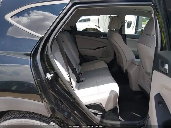 KM8J33A46JU606567 2018 HYUNDAI TUCSON - Image 8