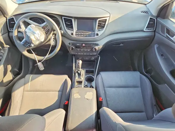 KM8J33A46JU610196 2018 HYUNDAI TUCSON - Image 8