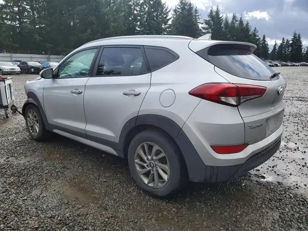 KM8J33A46JU615429 2018 HYUNDAI TUCSON - Image 2