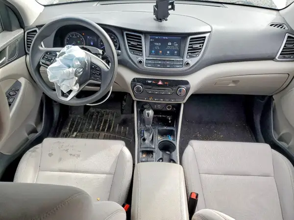 KM8J33A46JU615429 2018 HYUNDAI TUCSON - Image 8