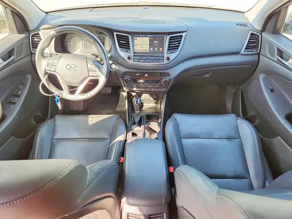 KM8J33A46JU638158 2018 HYUNDAI TUCSON - Image 8
