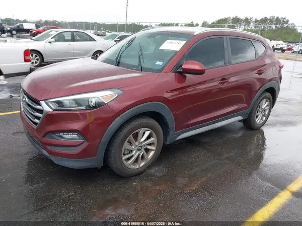 KM8J33A46JU641609 2018 HYUNDAI TUCSON - Image 2