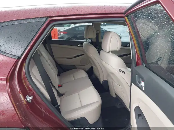KM8J33A46JU641609 2018 HYUNDAI TUCSON - Image 8