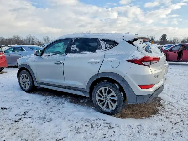 KM8J33A46JU643022 2018 HYUNDAI TUCSON - Image 2