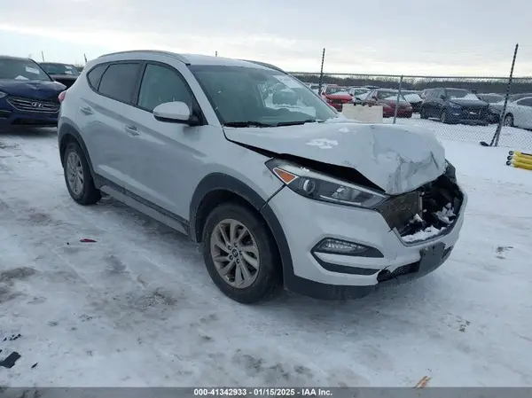 KM8J33A46JU648317 2018 HYUNDAI TUCSON - Image 1