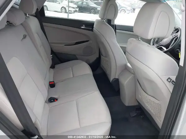 KM8J33A46JU648317 2018 HYUNDAI TUCSON - Image 8