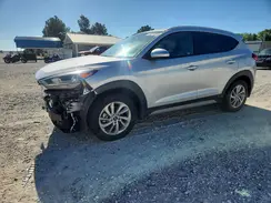 KM8J33A46JU651685 2018 HYUNDAI TUCSON
