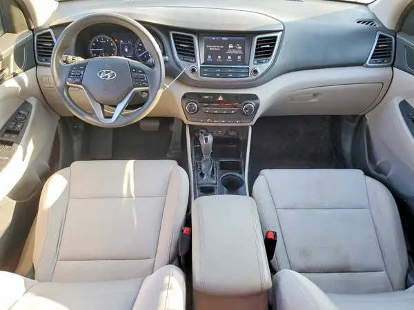 KM8J33A46JU655641 2018 HYUNDAI TUCSON - Image 8