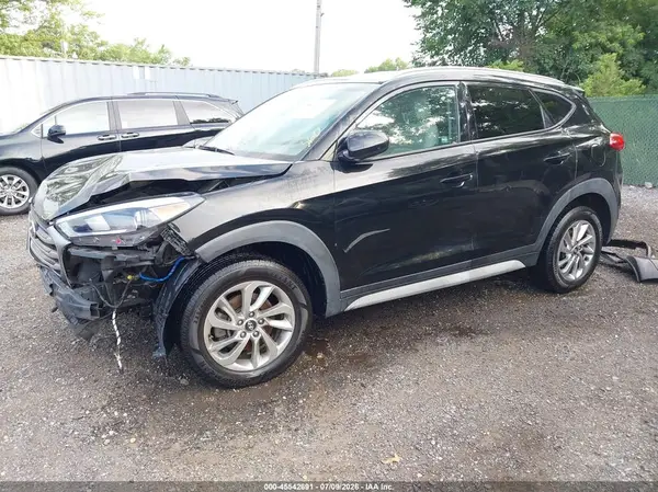 KM8J33A46JU655834 2018 HYUNDAI TUCSON - Image 2
