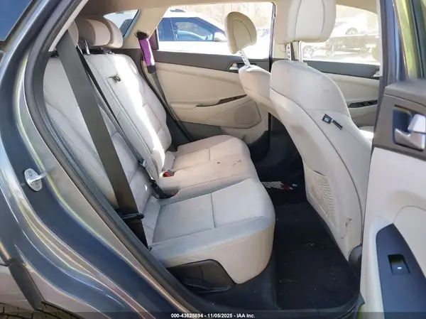 KM8J33A46JU663304 2018 HYUNDAI TUCSON - Image 8