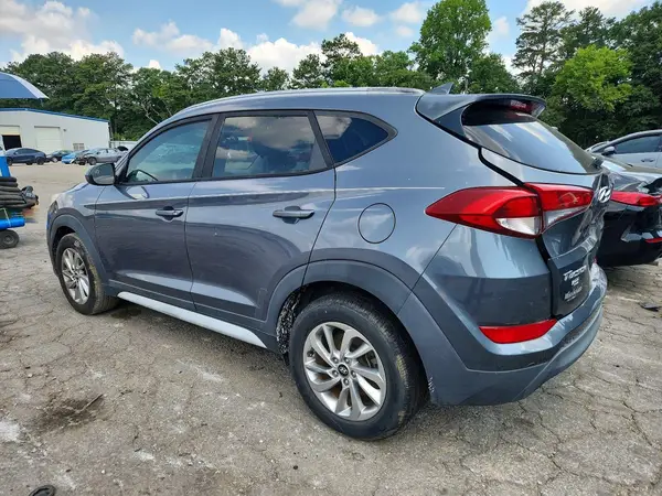 KM8J33A46JU663500 2018 HYUNDAI TUCSON - Image 2