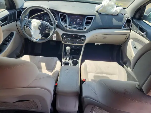 KM8J33A46JU663528 2018 HYUNDAI TUCSON - Image 8
