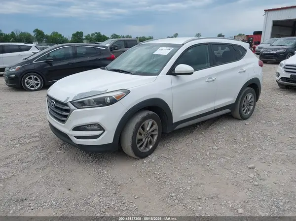 KM8J33A46JU668440 2018 HYUNDAI TUCSON - Image 2