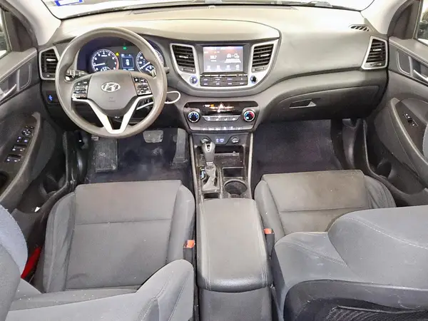 KM8J33A46JU676893 2018 HYUNDAI TUCSON - Image 8