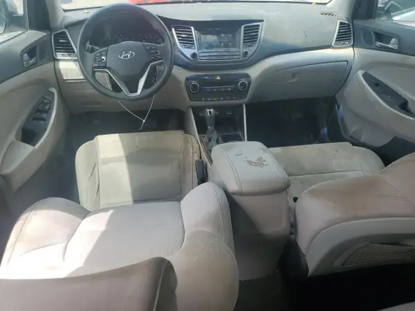 KM8J33A46JU677266 2018 HYUNDAI TUCSON - Image 8