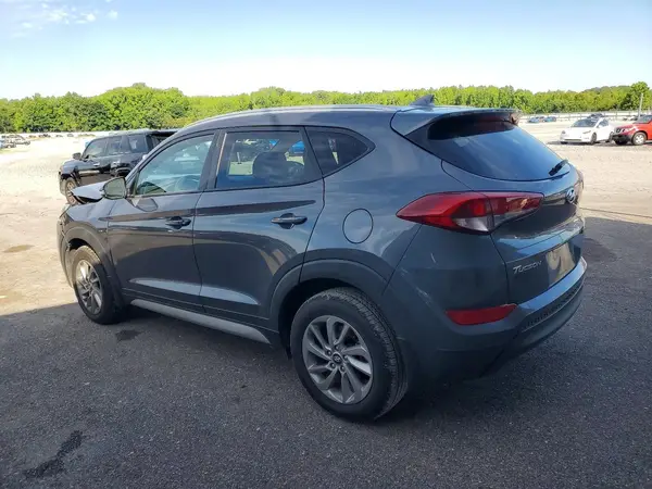 KM8J33A46JU678370 2018 HYUNDAI TUCSON - Image 2