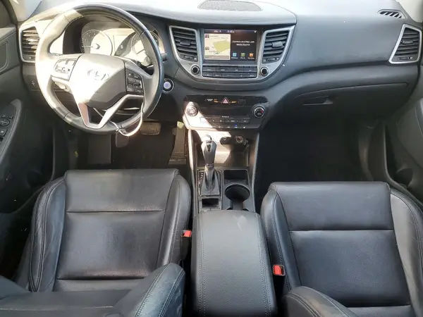 KM8J33A46JU678370 2018 HYUNDAI TUCSON - Image 8