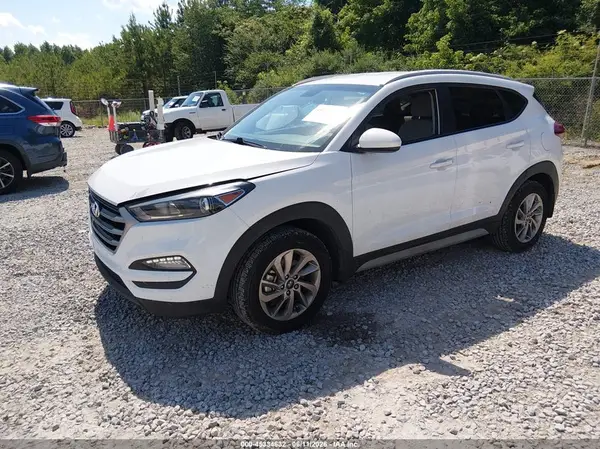 KM8J33A46JU691085 2018 HYUNDAI TUCSON - Image 2