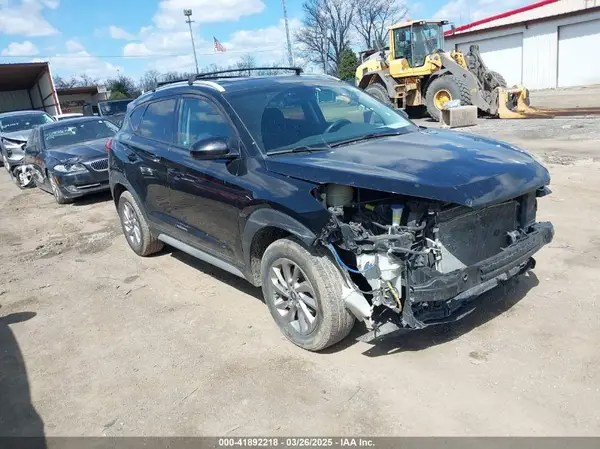 KM8J33A46JU691863 2018 HYUNDAI TUCSON - Image 1