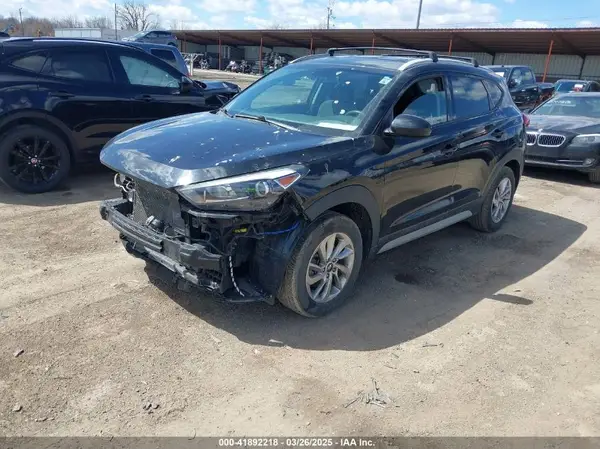 KM8J33A46JU691863 2018 HYUNDAI TUCSON - Image 2