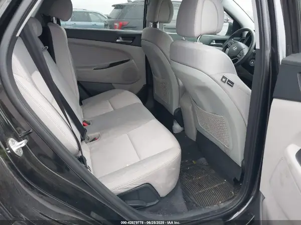 KM8J33A46JU698005 2018 HYUNDAI TUCSON - Image 8