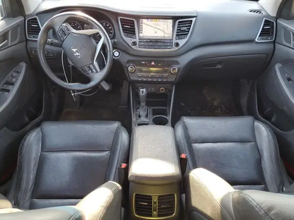 KM8J33A46JU698845 2018 HYUNDAI TUCSON - Image 8