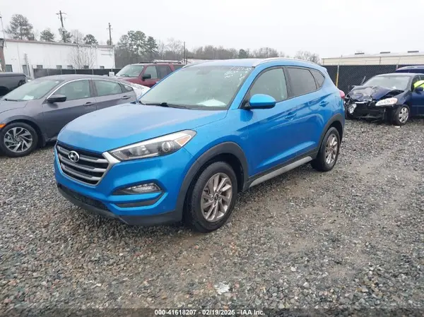 KM8J33A46JU707656 2018 HYUNDAI TUCSON - Image 2
