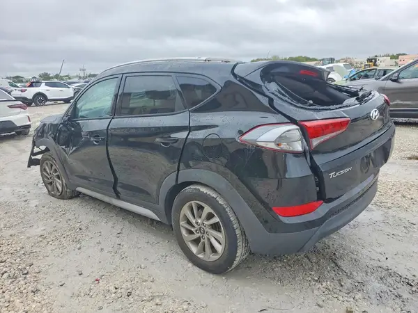 KM8J33A46JU709178 2018 HYUNDAI TUCSON - Image 2