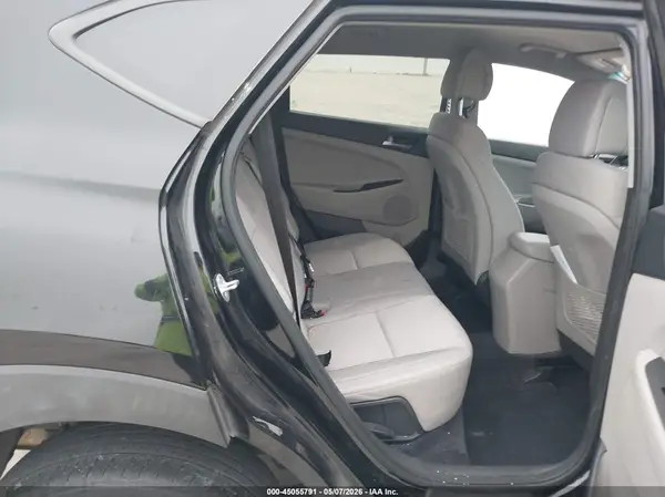 KM8J33A46JU720178 2018 HYUNDAI TUCSON - Image 8