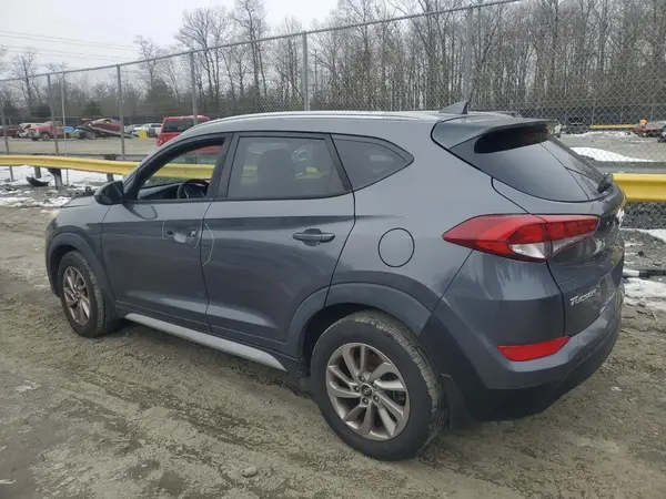KM8J33A46JU734498 2018 HYUNDAI TUCSON - Image 2