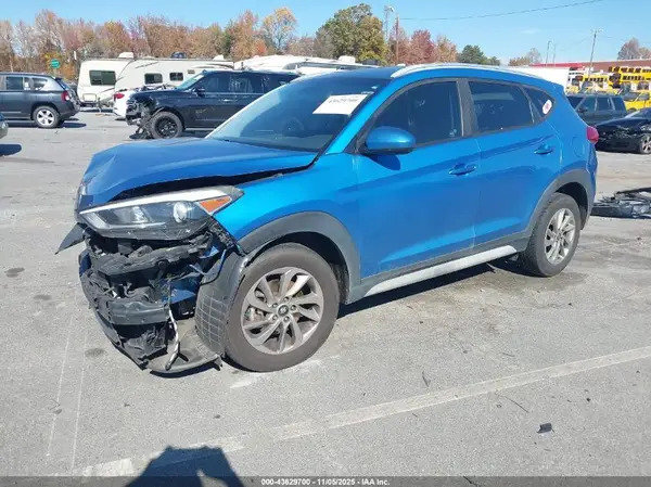 KM8J33A46JU735005 2018 HYUNDAI TUCSON - Image 2