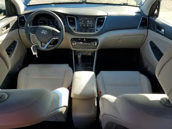 KM8J33A46JU748434 2018 HYUNDAI TUCSON - Image 8