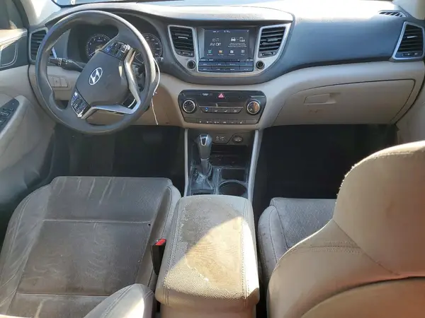 KM8J33A46JU750264 2018 HYUNDAI TUCSON - Image 8