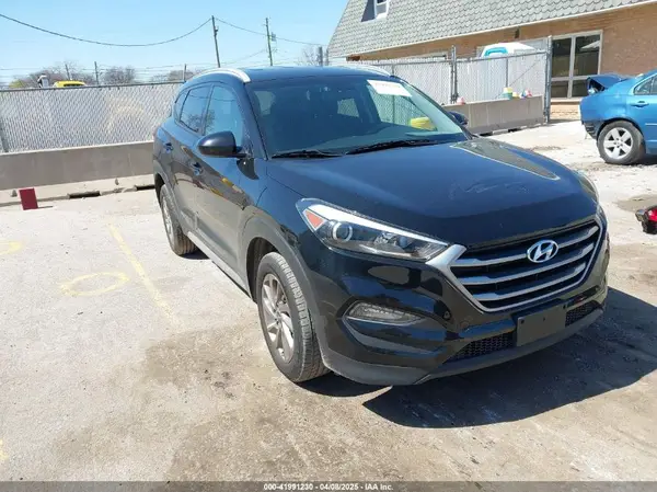 KM8J33A46JU750989 2018 HYUNDAI TUCSON - Image 1