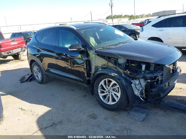 KM8J33A46JU779828 2018 HYUNDAI TUCSON - Image 1