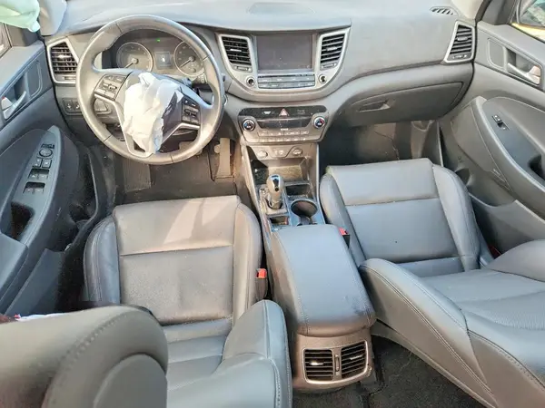 KM8J33A46JU780784 2018 HYUNDAI TUCSON - Image 8