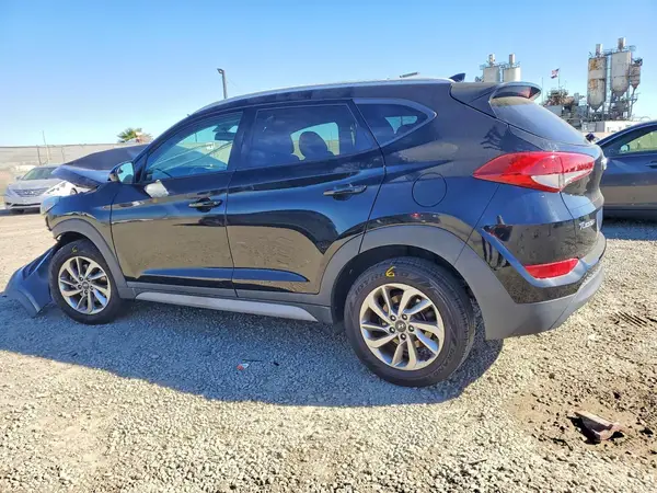 KM8J33A46JU786343 2018 HYUNDAI TUCSON - Image 2