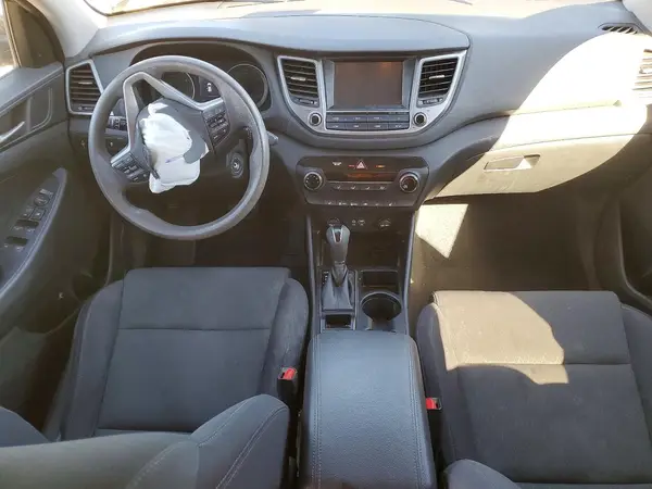 KM8J33A46JU786343 2018 HYUNDAI TUCSON - Image 8