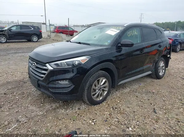KM8J33A46JU794023 2018 HYUNDAI TUCSON - Image 2