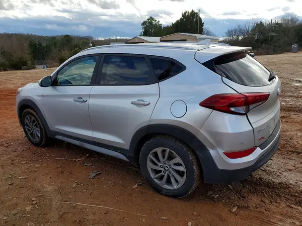 KM8J33A46JU804159 2018 HYUNDAI TUCSON - Image 2
