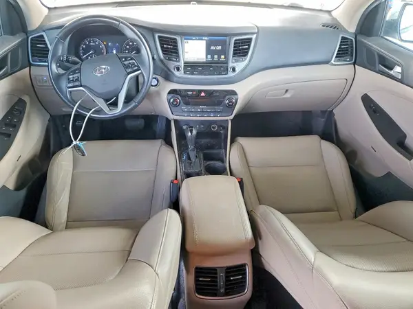KM8J33A46JU816781 2018 HYUNDAI TUCSON - Image 8